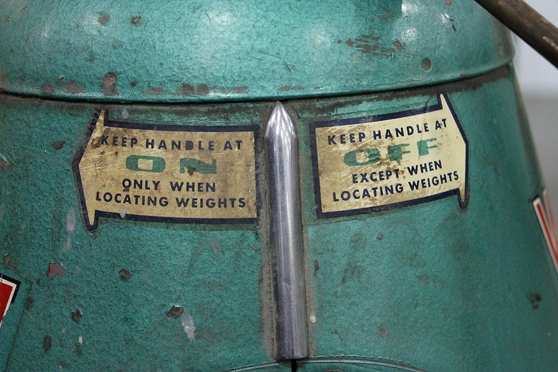 "Weaver Tire Balancer" GR Auto Gallery