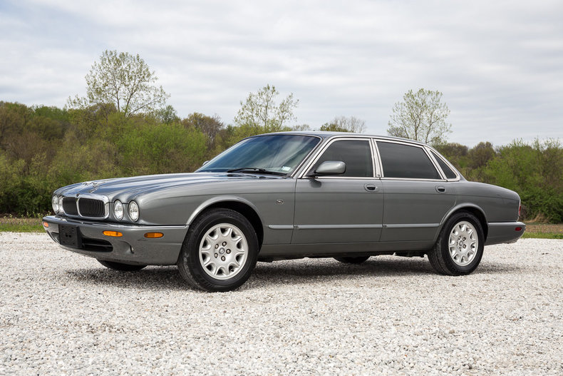 2003 Jaguar XJ8