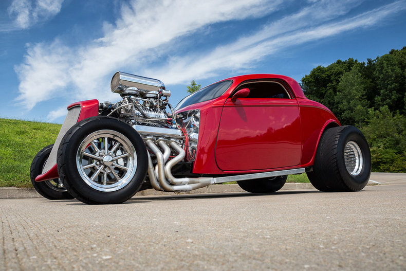 1933 Ford 3-Window