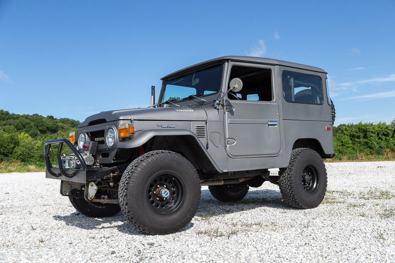 1976 Toyota FJ40 Land Cruiser