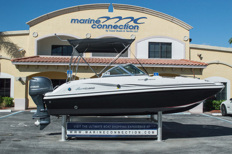Used 2014 Hurricane SunDeck SD 187 OB boat for sale in West Palm Beach, FL
