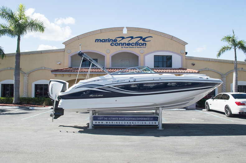 New 2015 Hurricane SunDeck SD 2400 OB boat for sale in Miami, FL