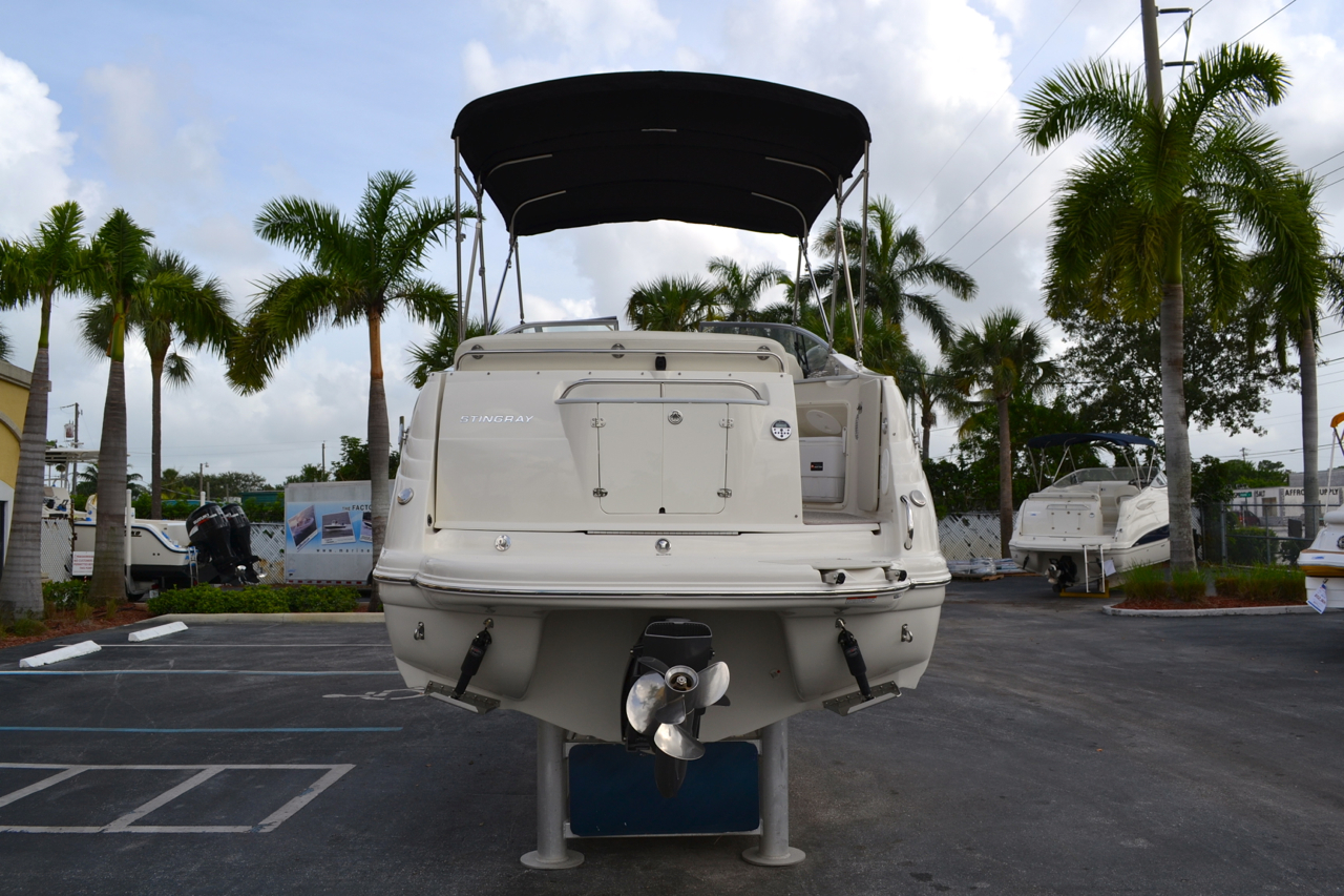 Used 2012 Stingray 250 CS Cabin Cruiser boat for sale in West Palm