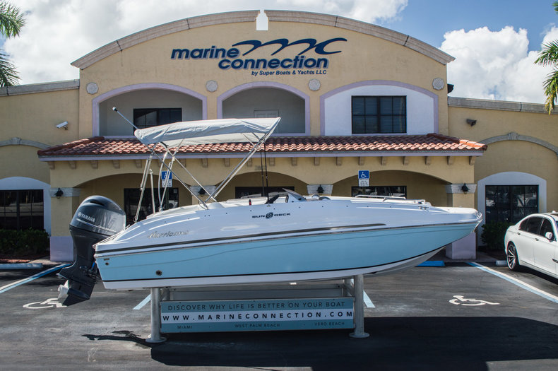 New 2016 Hurricane SunDeck Sport SS 188 OB boat for sale in Vero Beach, FL