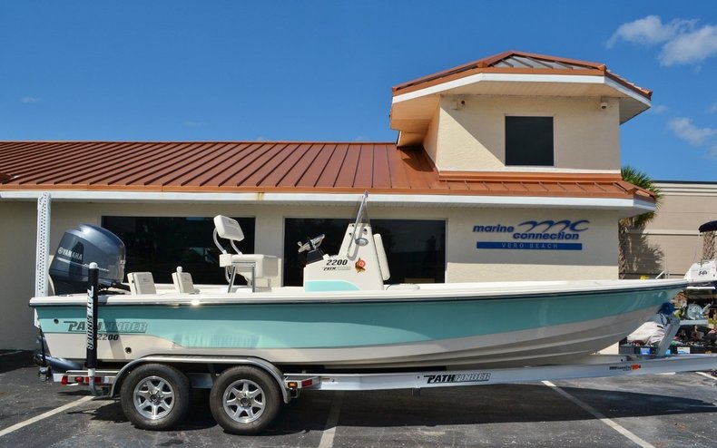 New 2016 Pathfinder 2200 TRS Bay Boat boat for sale in Vero Beach, FL