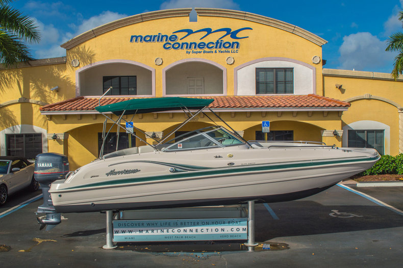 Used 2001 Hurricane SunDeck SD 237 OB boat for sale in Vero Beach, FL