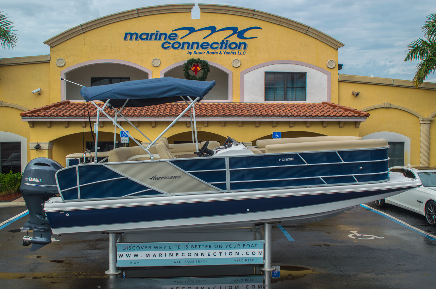 New 2016 Hurricane FunDeck FD 236 OB boat for sale in Miami, FL