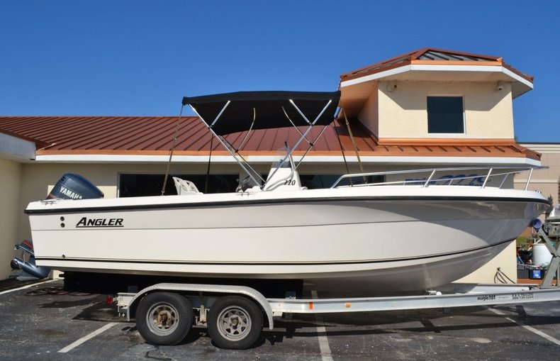Used 2003 Angler 220 boat for sale in Vero Beach, FL