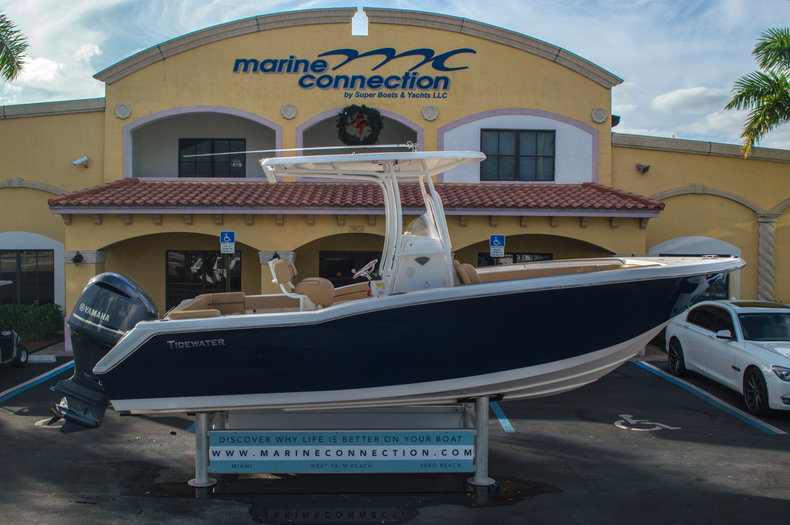 Used 2015 Tidewater 230 LXF Center Console boat for sale in West Palm Beach, FL