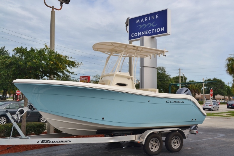 New 2017 Cobia 201 Center Console boat for sale in Vero Beach, FL