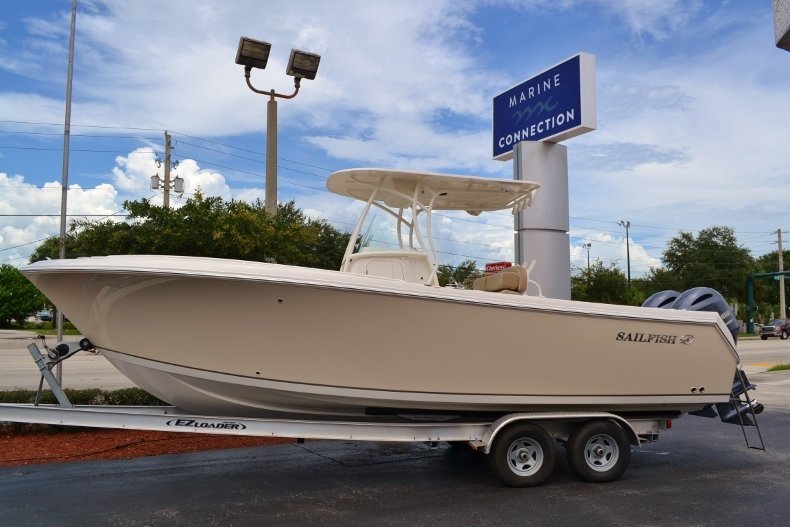 New 2017 Sailfish 270 CC Center Console boat for sale in Vero Beach, FL
