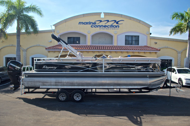 Used 2014 Regency Party Barge 254 XP3 boat for sale in West Palm Beach, FL