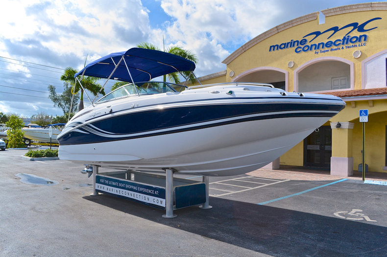 New 2015 Hurricane SunDeck SD 2400 OB boat for sale in West Palm Beach, FL