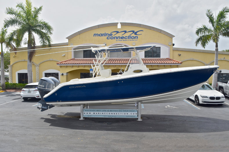 Used 2013 Cobia 296 Center Console boat for sale in West Palm Beach, FL