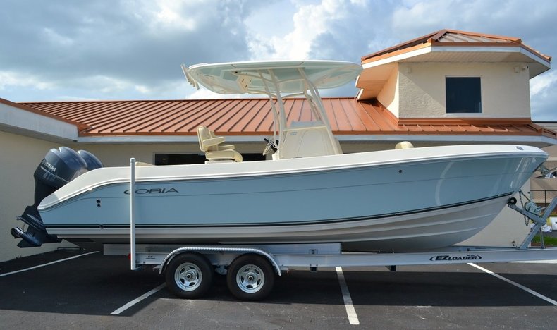 New 2015 Cobia 256 Center Console boat for sale in Vero Beach, FL