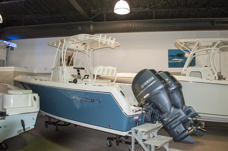 2015 Sailfish 240 CC Center Console boat for sale in Vero Beach, FL