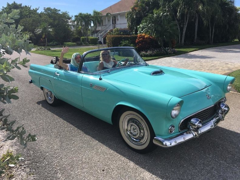 1955 Ford Thunderbird