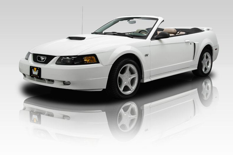 251389 2001 ford mustang gt low res