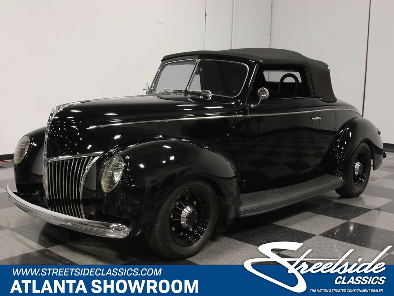 1939 Ford Deluxe