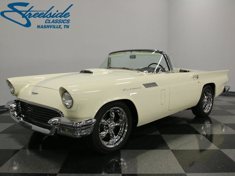 1957 Ford Thunderbird