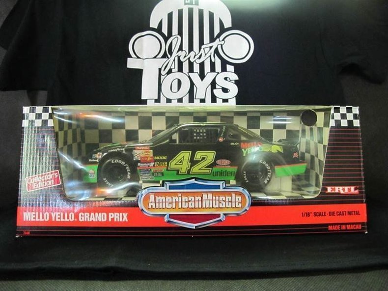 1900 CHEVROLET NASCAR'S #42 MELLO YELLO GRAND PRIX