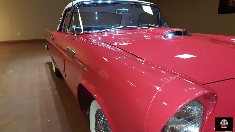 1957 Ford Thunderbird