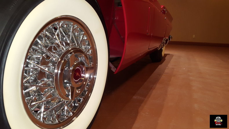 1957 Ford Thunderbird