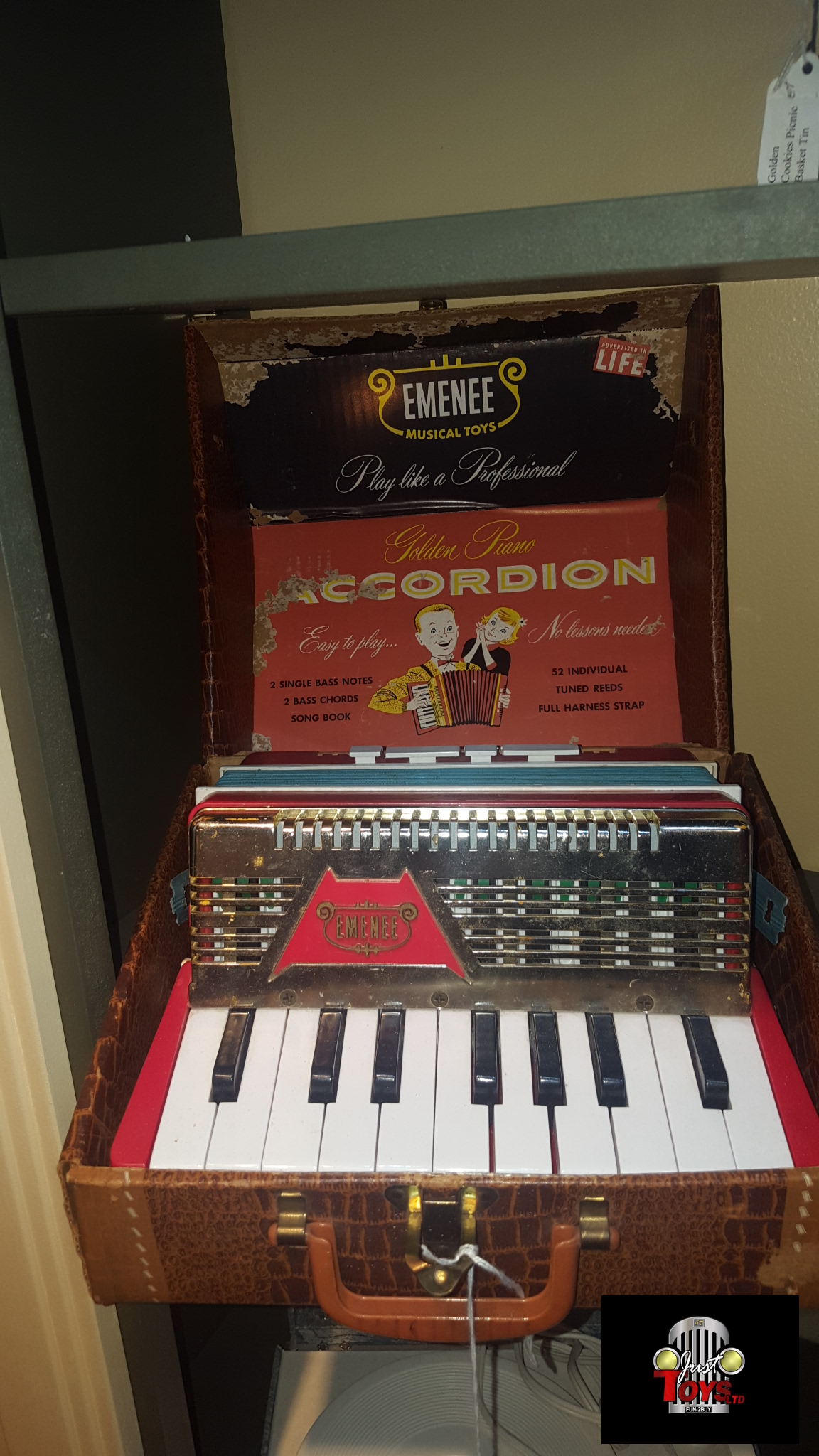 Emenee Golden Piano Accordian