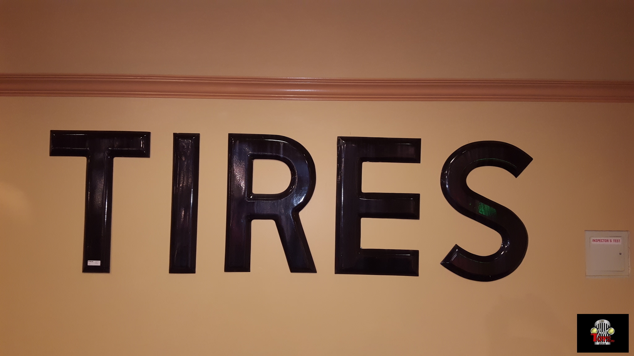 Large Tire Letters Porcelain