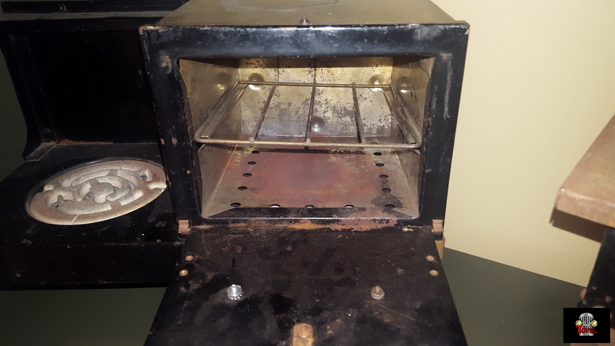 Salesman Stove