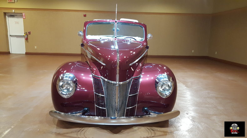 1940 Ford Deluxe
