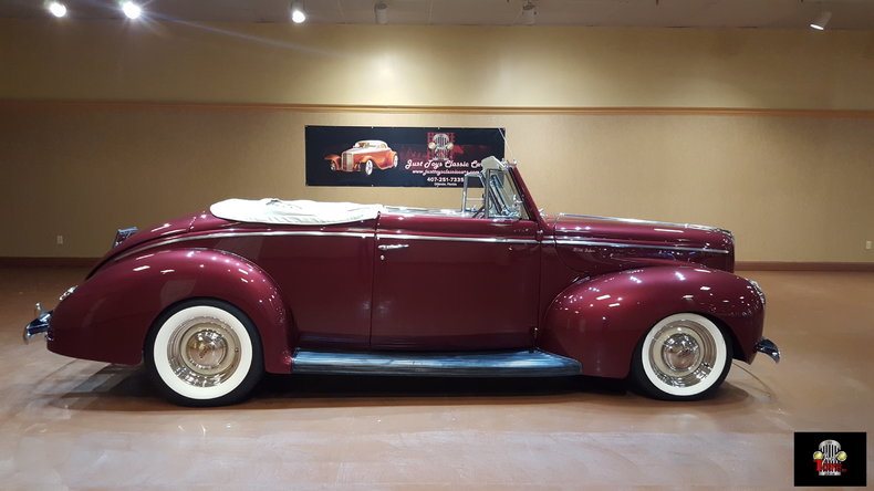 1940 Ford Deluxe