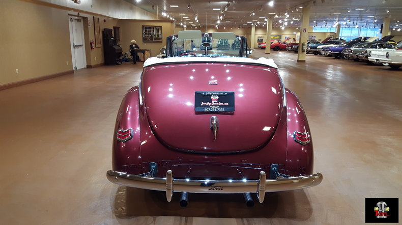1940 Ford Deluxe