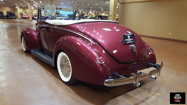 1940 Ford Deluxe