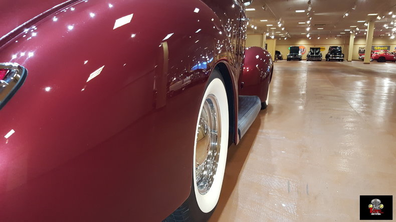 1940 Ford Deluxe