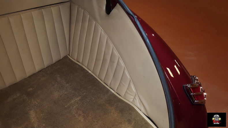 1940 Ford Deluxe