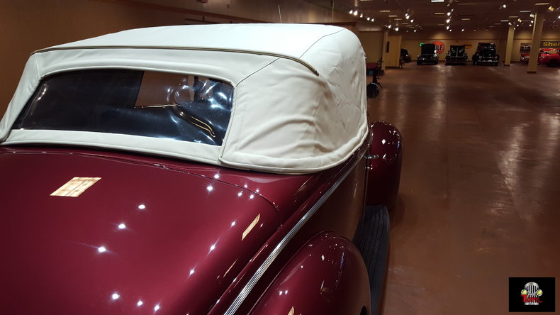 1940 Ford Deluxe