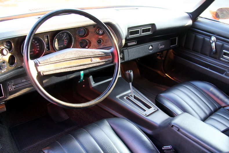 chevrolet camaro 1950 içi ile ilgili görsel sonucu