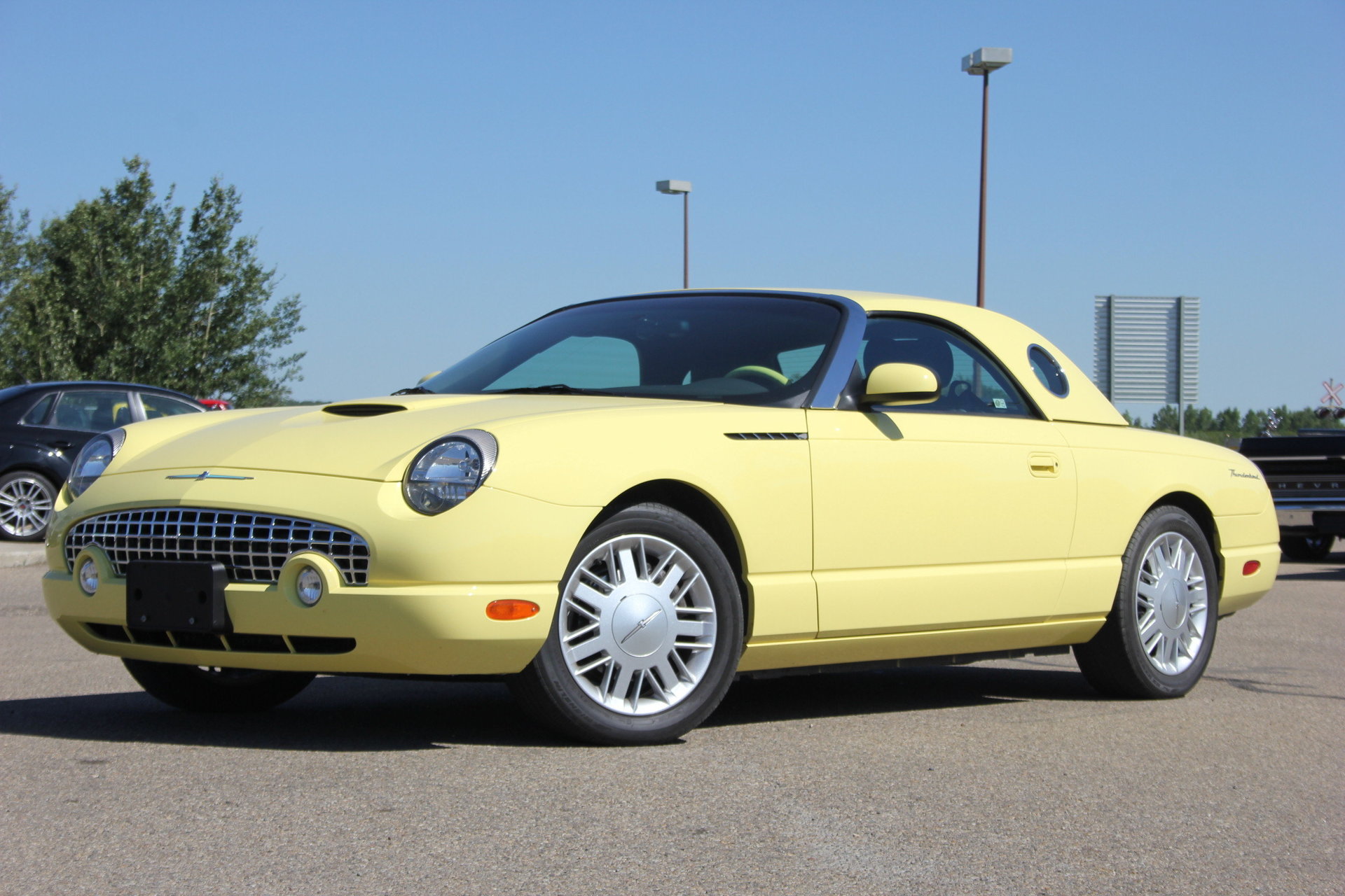 49939842b982 hd 2002 ford thunderbird