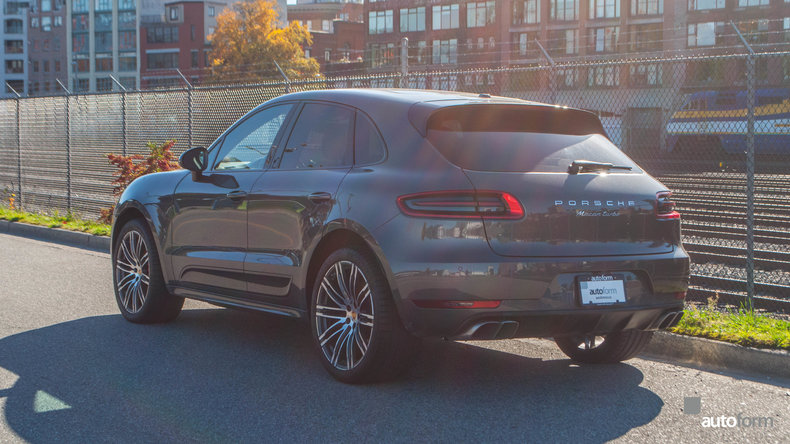 2015 Porsche Macan Turbo