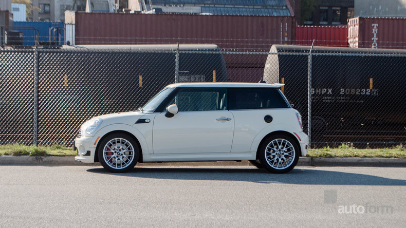 10598d4 low res 2009 mini cooper hardtop 2dr cpe john cooper works