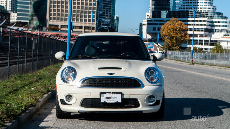 10600d1 low res 2009 mini cooper hardtop 2dr cpe john cooper works