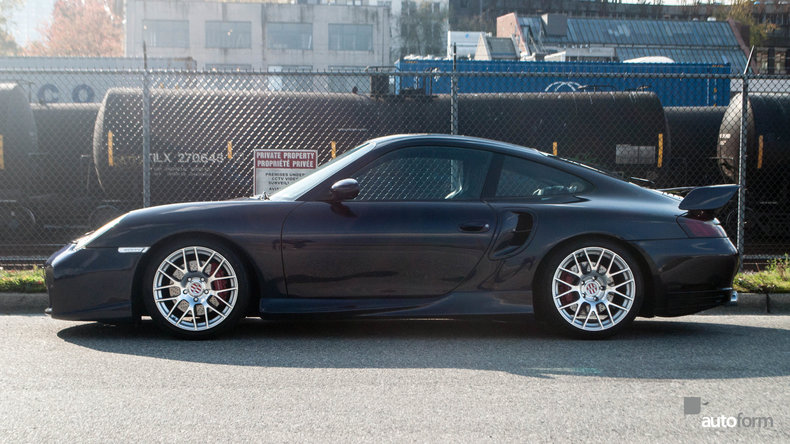 106919057b010 low res 2001 porsche 911 turbo