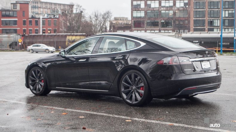 1096673ef83f7 low res 2015 tesla model s p85d