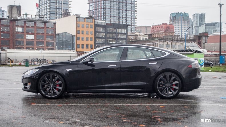 10967e4c4f546 low res 2015 tesla model s p85d