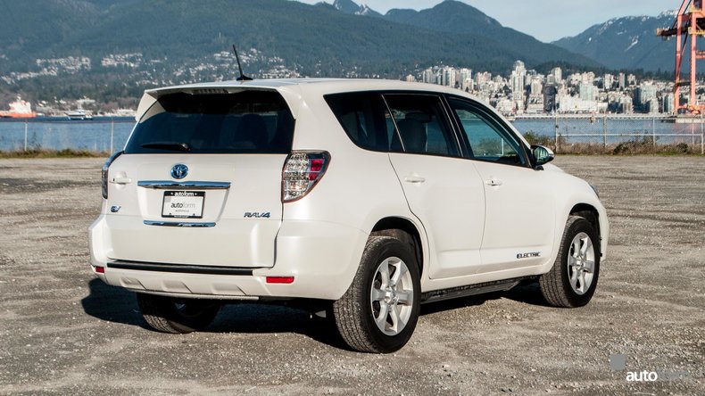 2013 Toyota RAV4 Electric