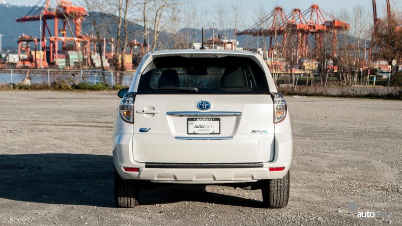 2013 Toyota RAV4 Electric