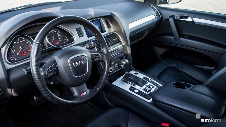 113053d698be0 low res 2010 audi q7 s line