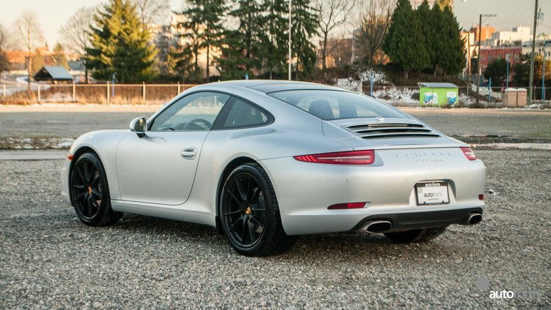 2015 Porsche 911 Carrera