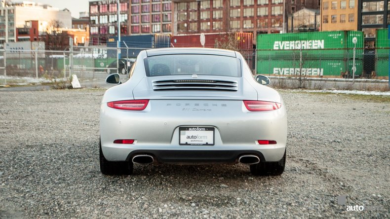 2015 Porsche 911 Carrera